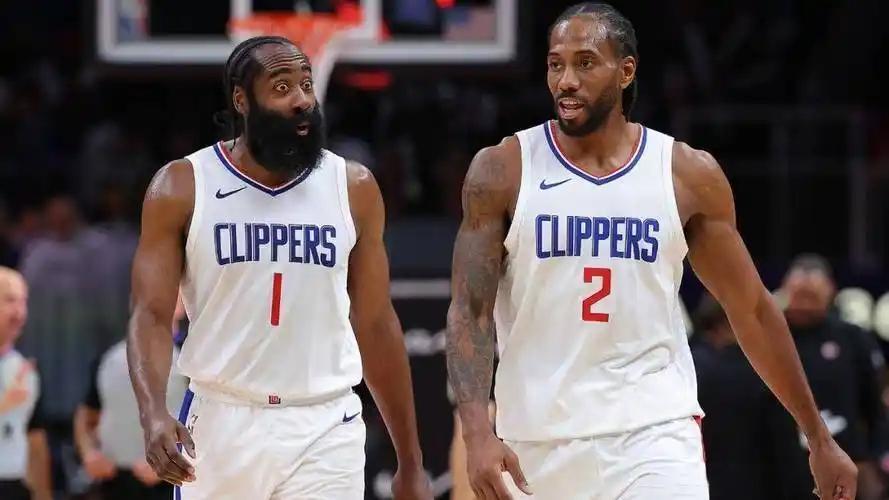 德与快船队, 尘上 德与快船队, 尘上