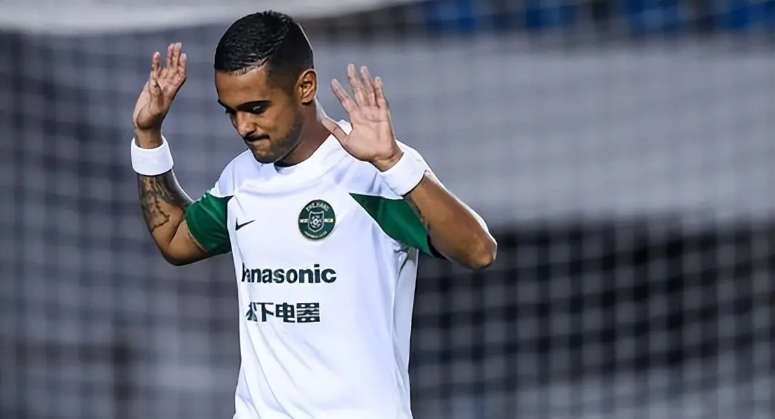 cn, 在俱乐部, src