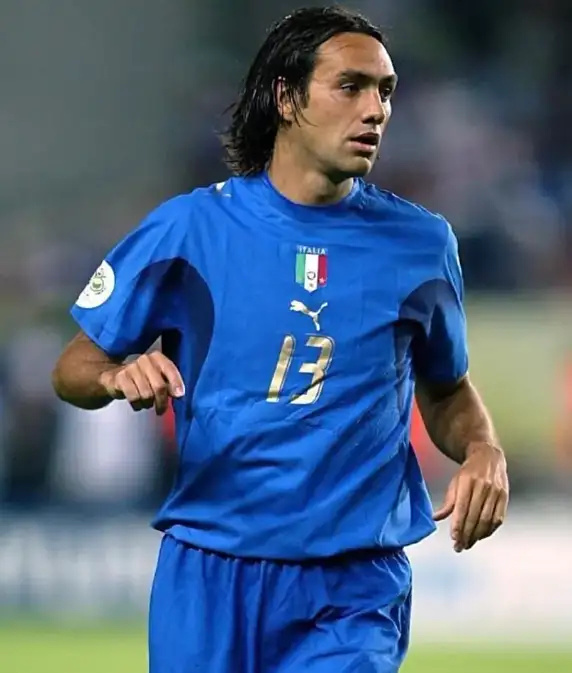 慰了内斯塔 慰了内斯塔