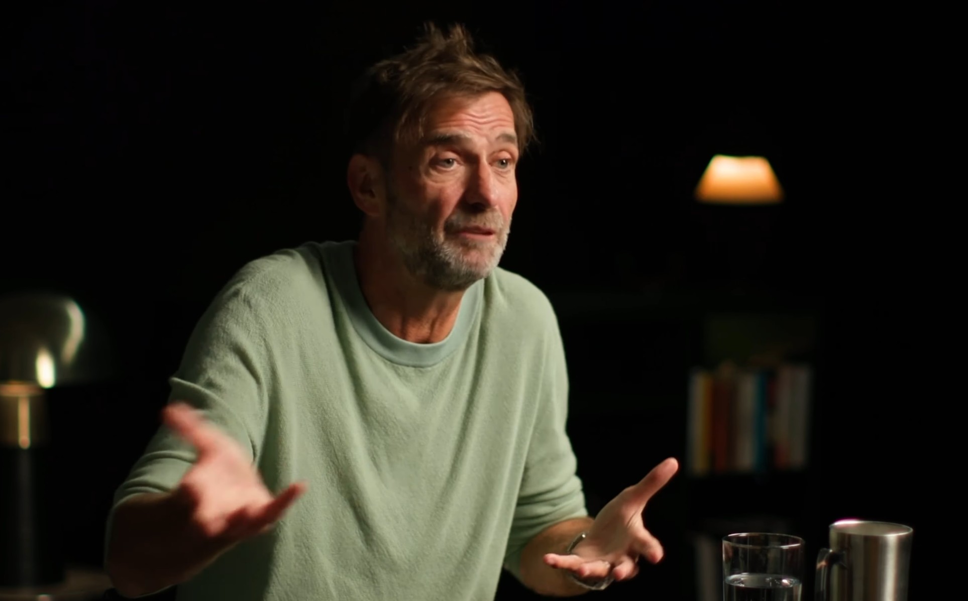 而现在你们, 的赞美了